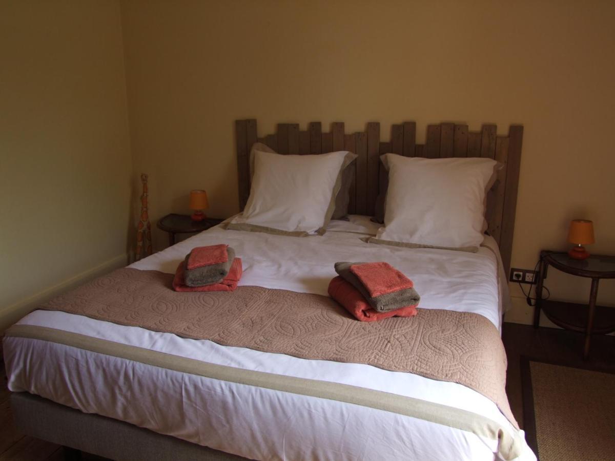 Au Bois De La Grave Hotel Luzech Luaran gambar